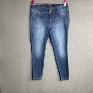 Torrid Jegging Skinny High-Rise Jean size 14S